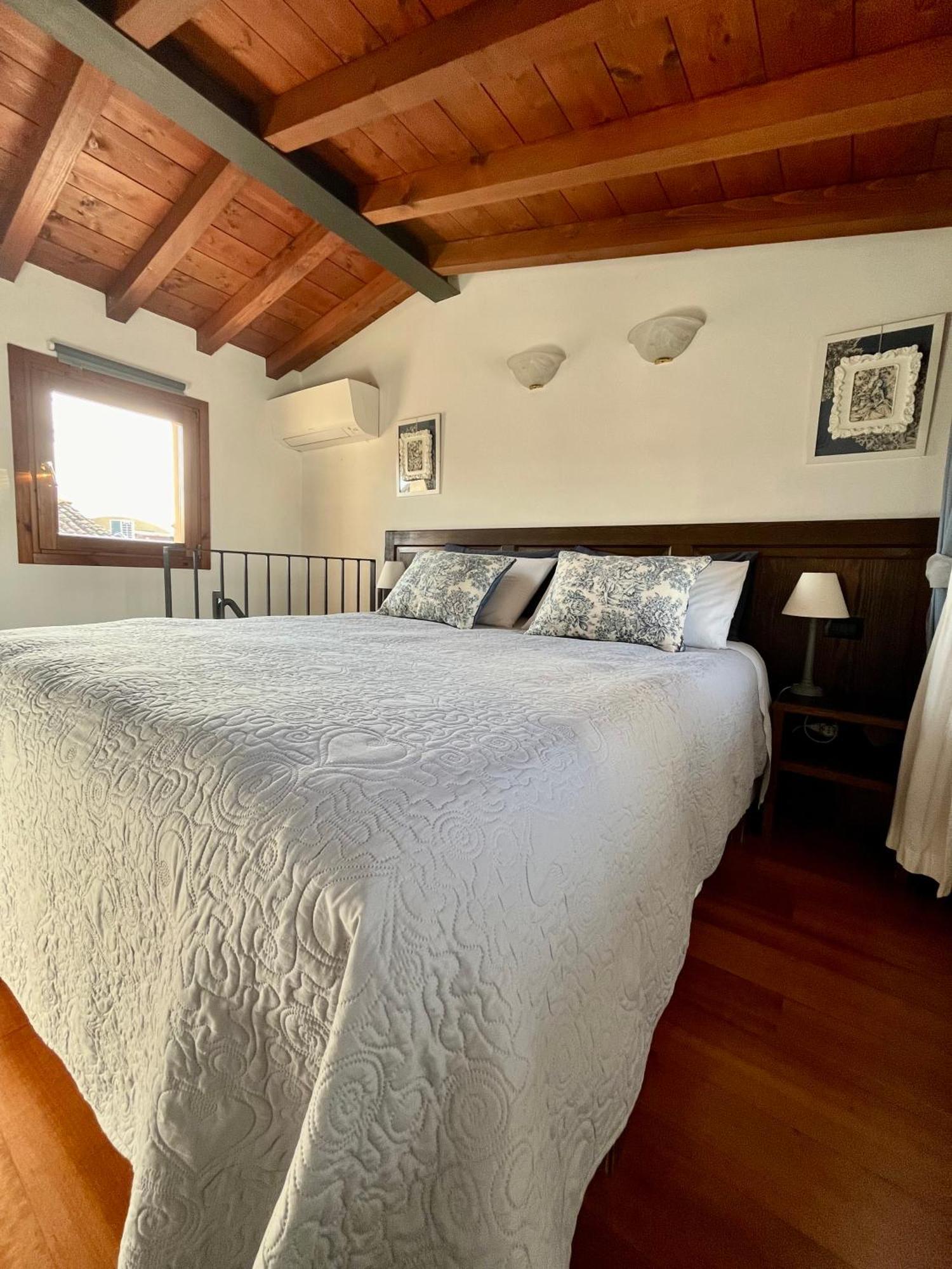 Porto Valentino Apartment Sirmione Ngoại thất bức ảnh