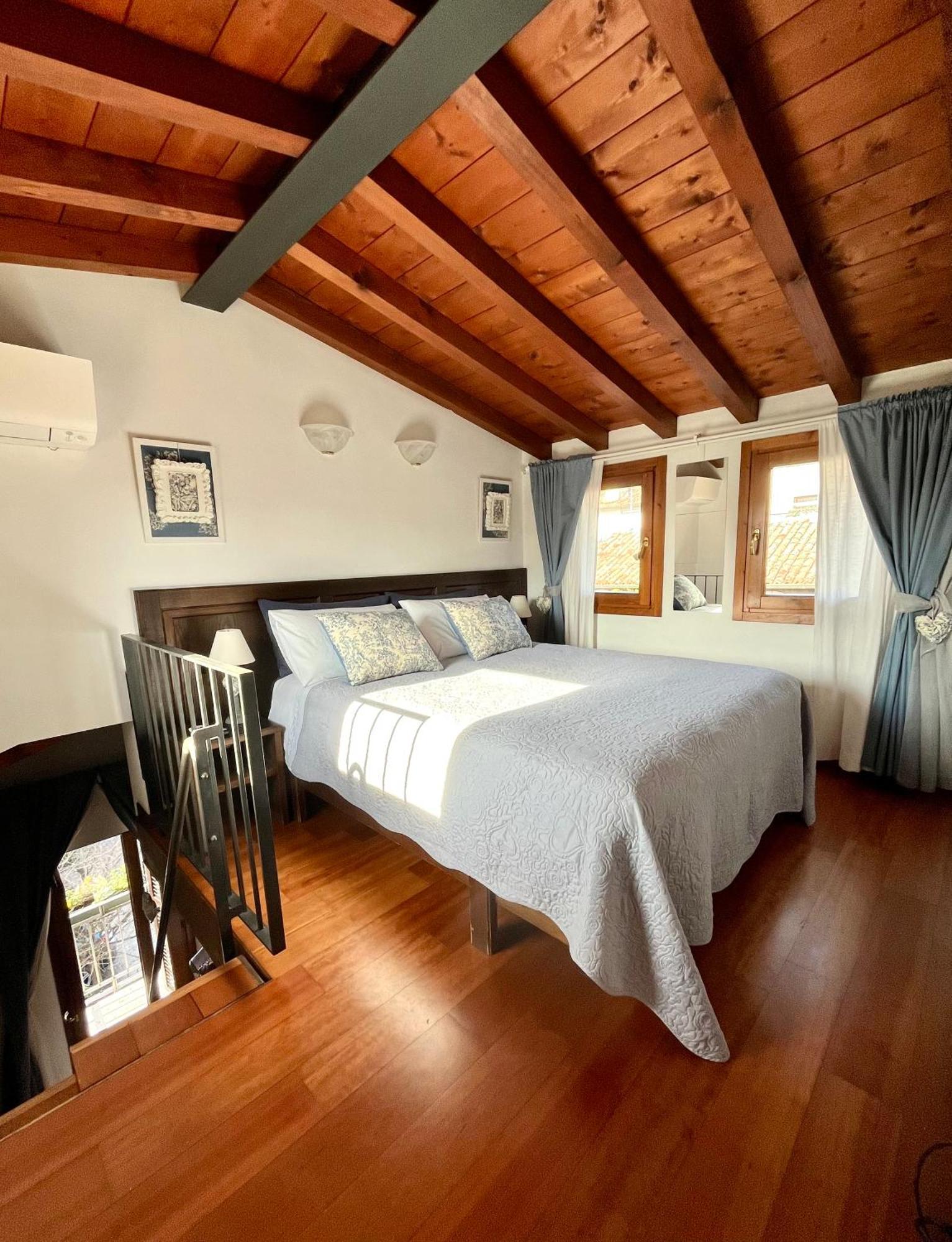 Porto Valentino Apartment Sirmione Ngoại thất bức ảnh