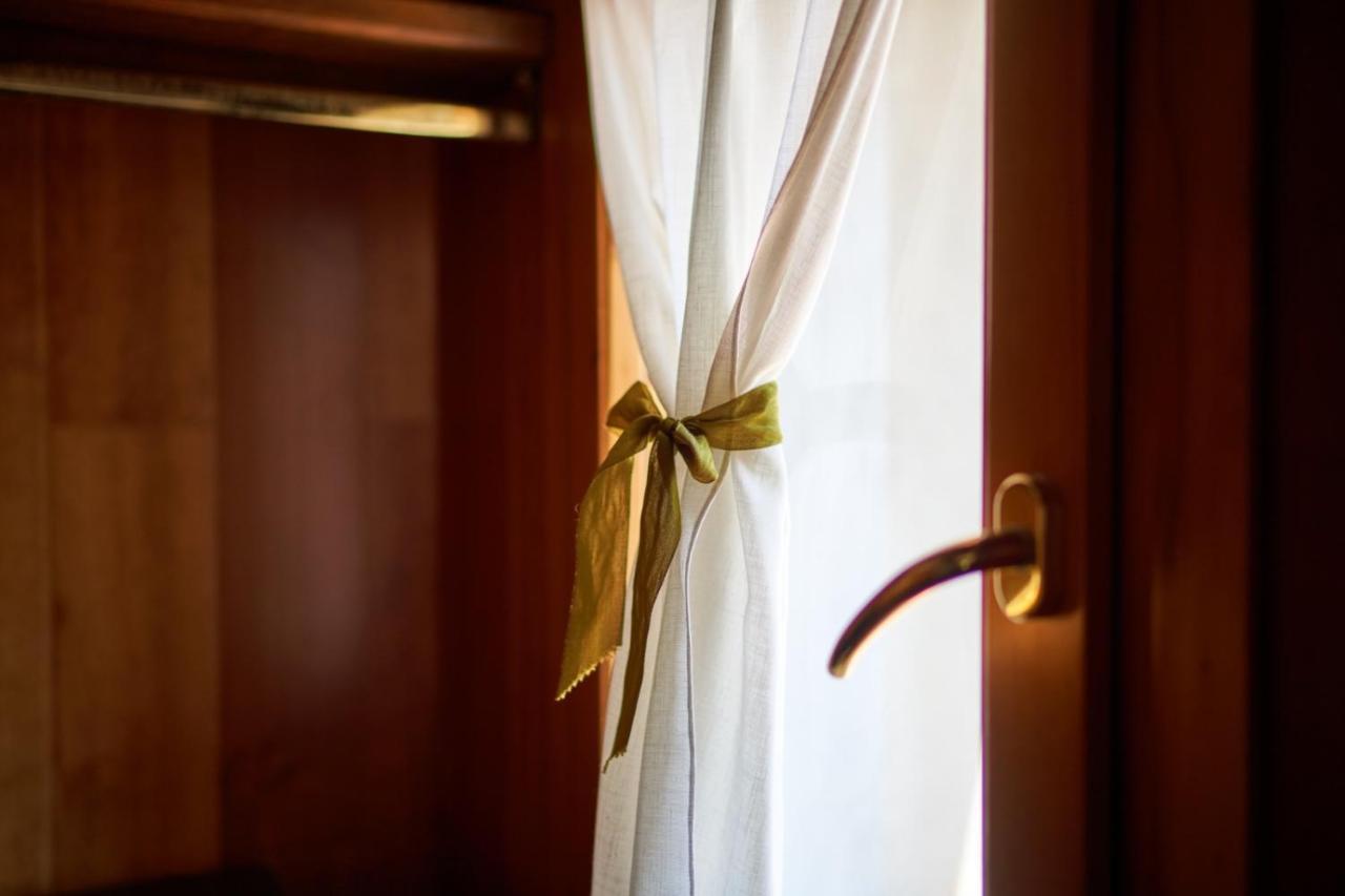 Porto Valentino Apartment Sirmione Ngoại thất bức ảnh